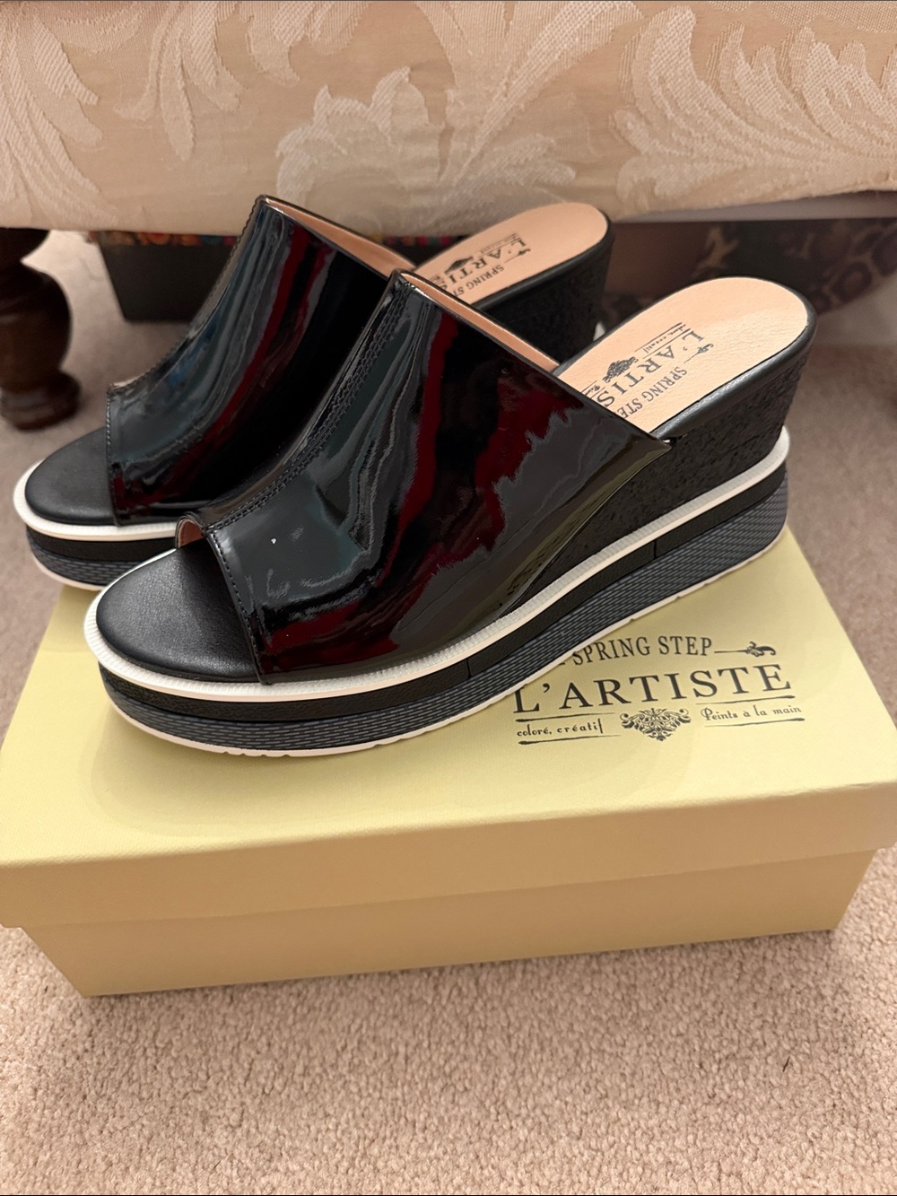L'ARTISTE SHOES